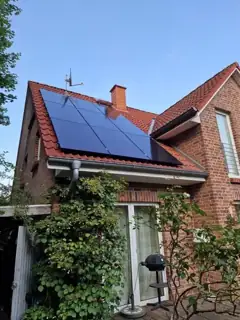 Solarmodule auf dem Ziegeldach