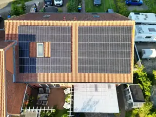 Solaranlage auf dem Ziegeldach