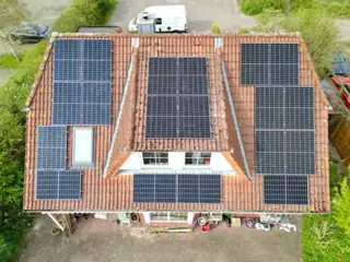 Fertig montierte Photovoltaikanlage